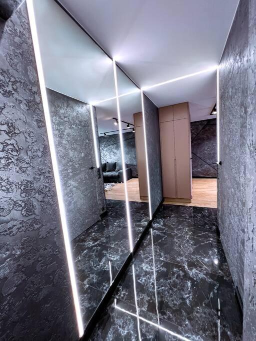 Black Pearl Luxury Apartment Ventspils Exteriör bild
